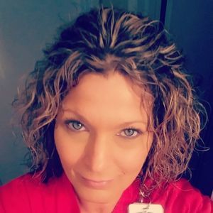 Meet your Posher, Esther